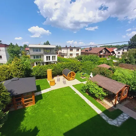 בית הארחה Julia-pokoje W Centrum, Ogrod, Sauna, Grill אוסטראון