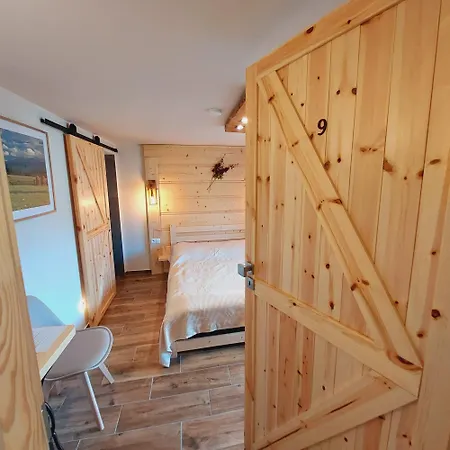 Julia-pokoje W Centrum, Ogrod, Sauna, Grill Guest house Ustron
