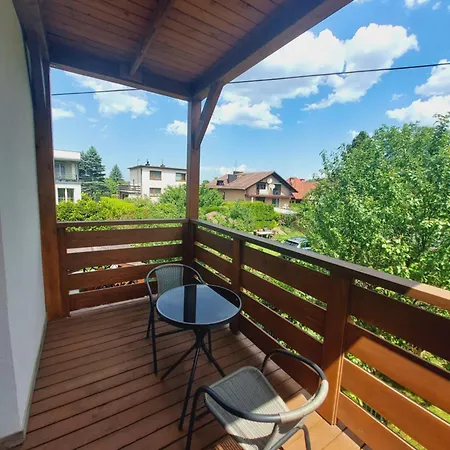 Julia-pokoje W Centrum, Ogrod, Sauna, Grill Guest house