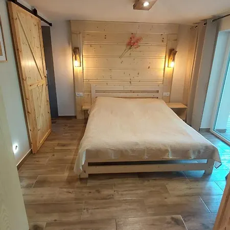 Guest house Julia-pokoje W Centrum, Ogrod, Sauna, Grill *