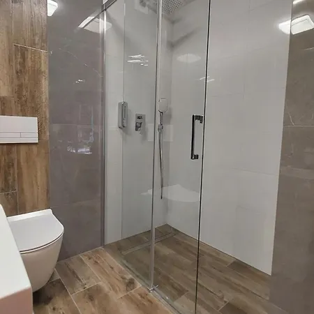 Penzion Julia-pokoje W Centrum, Ogrod, Sauna, Grill Ustroň