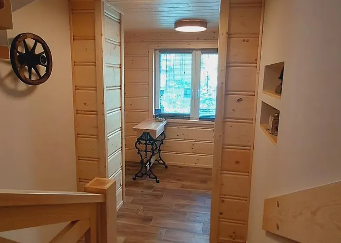 Julia-pokoje W Centrum, Ogrod, Sauna, Grill בית הארחה אוסטראון